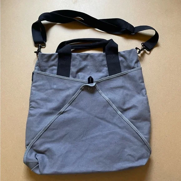 NEW Multifunction Beach Bag - Picture 1 of 10